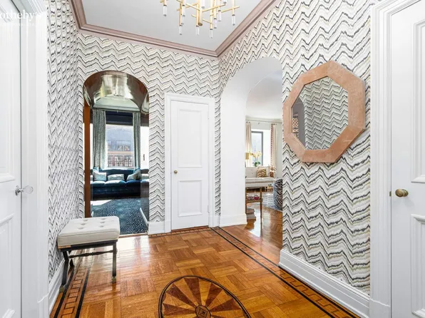 136 East 79th Street image 4 of 17