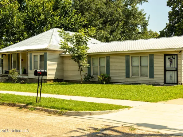 205 Hopson St, Tutwiler, MS 38963