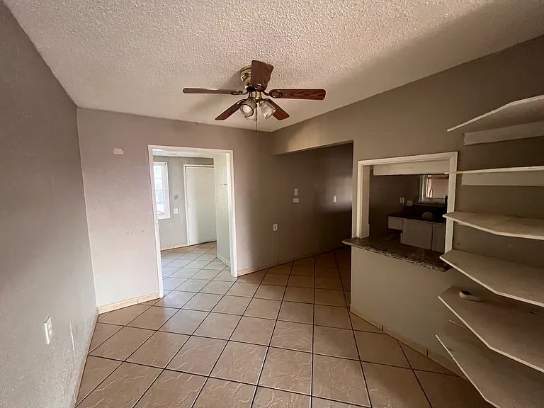 2810 Center St — Photo 5