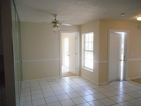 5th image of 1544 N Lawnwood Cir