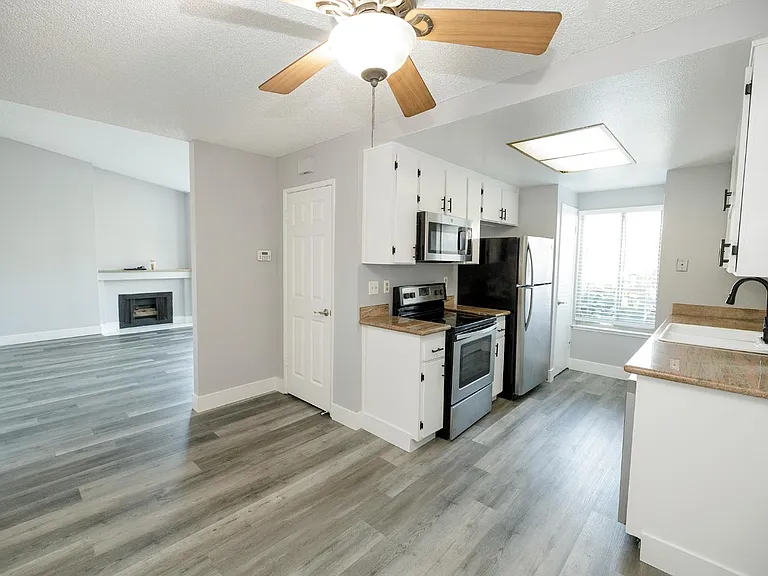 1313 Floyd Ave #122 — Photo 11