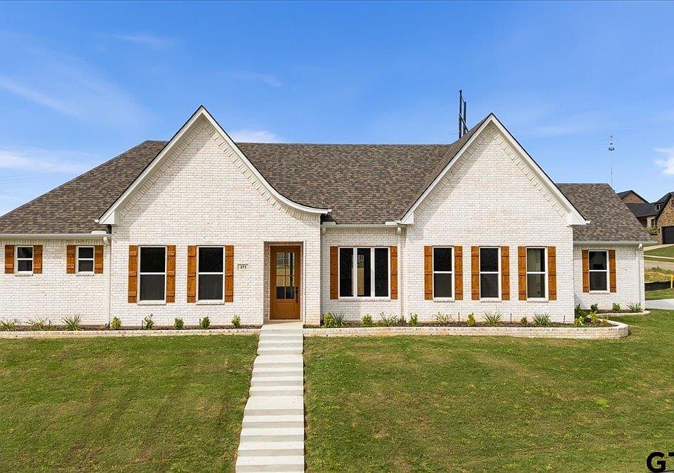 1st image of 371 Mac Cir