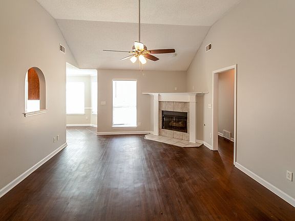 3rd image of 9807 Pigeon Roost Park Cir