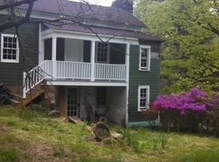 3 Rountree Ln, Glen Gardner, NJ 08826