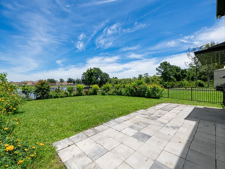1752 Portcastle Cir — Photo 62