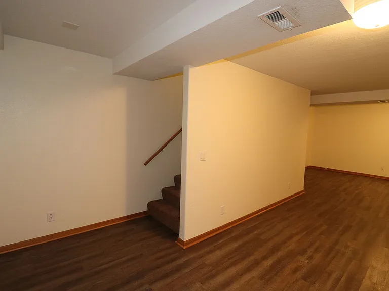 2120 Thompson Dr — Photo 28