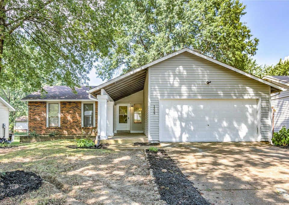 1st image of 1339 Red River Dr