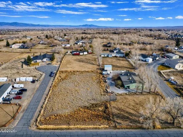 1671 Vista Moon Ct, Fernley, NV 89408