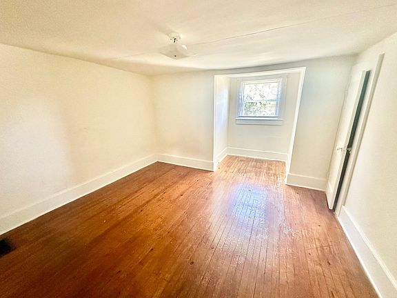 4th image of 1417 Ebenezer Rd APT B