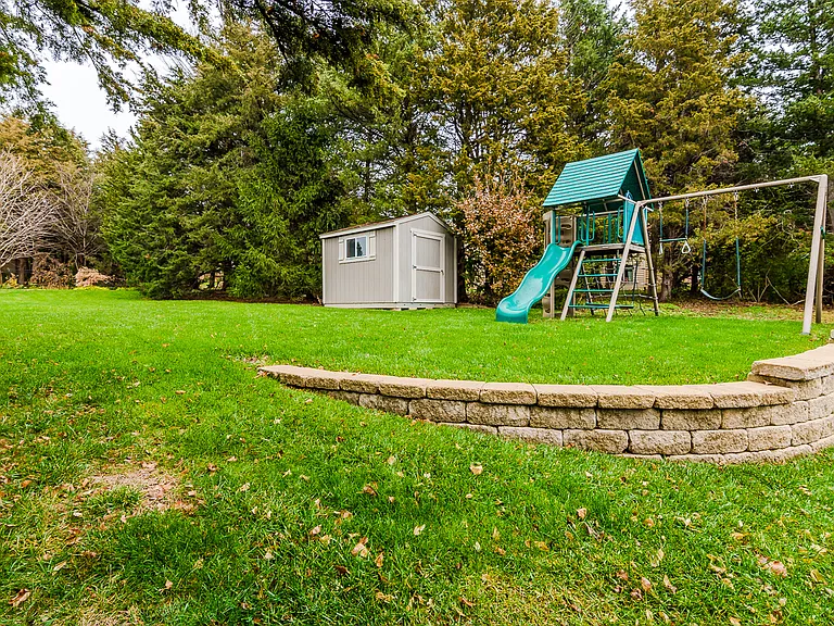 1108 Morgan Ln — Photo 38