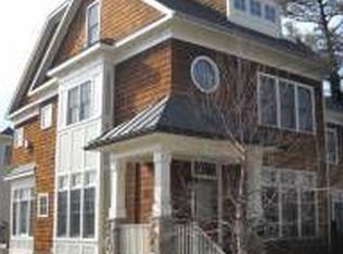 4462 Macarthur Blvd NW, Washington, DC 20007