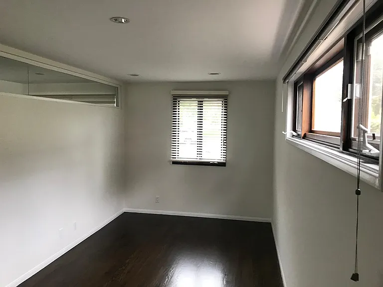Bedroom/Office/Playroom