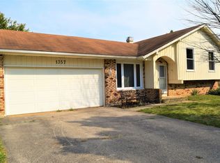 1357 N Lyle Ave, Elgin, IL 60123