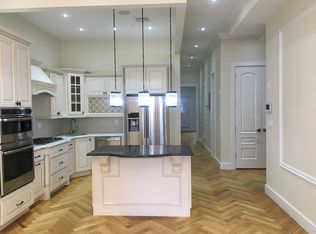 101 Putnam Ave #THS, Brooklyn, NY 11238