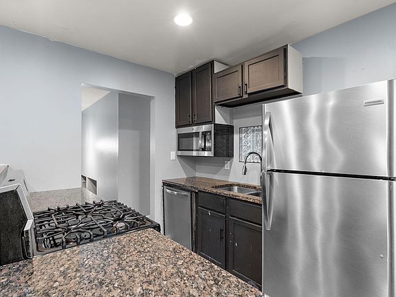3rd image of 8014 Chase Pl