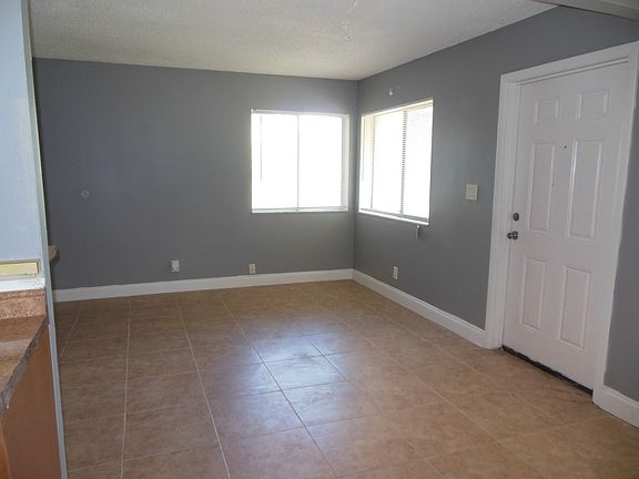 4th image of 834 E Tiffany Dr APT 2