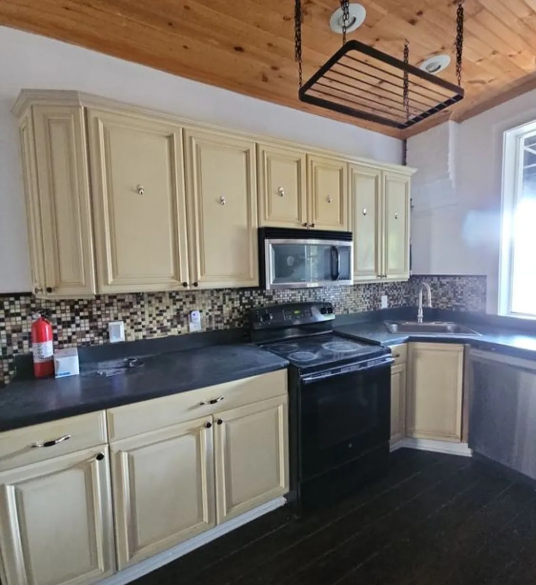 4 bed, 1616 sqft, $2,000 — Photo 4