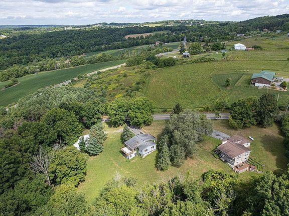 4th image of 4424 Cole Rd