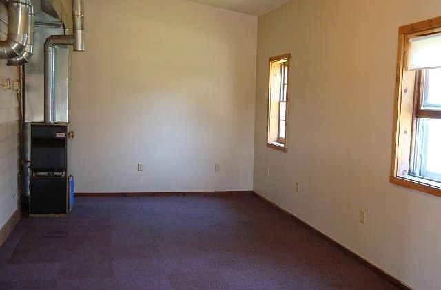 2nd image of 125 1st St SE
