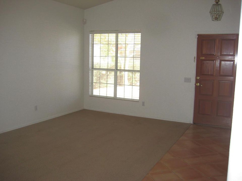 1st image of 4405 E Desert Wind Dr