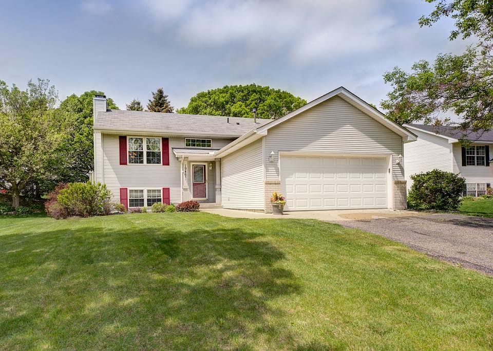 1st image of 19461 Elmwood Cir
