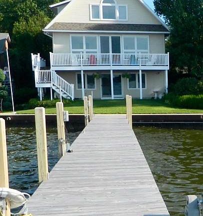 3rd image of 1863 S Shore Dr
