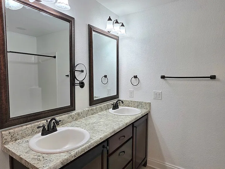 4836 Covenant Cir — Photo 9