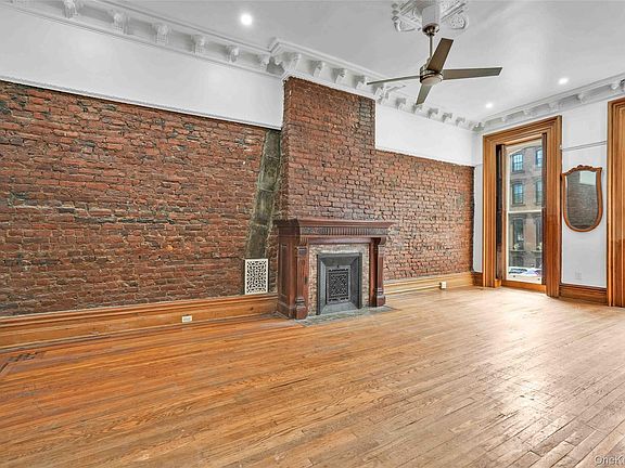 5th image of 195 Greene Avenue