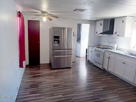 2nd image of 1301 E Avenue I Space 233