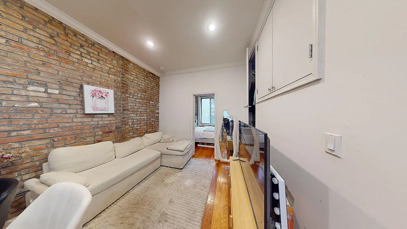 128 Macdougal St — Photo 3