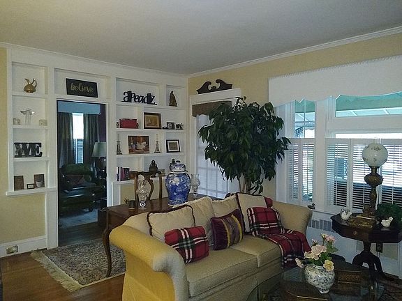 3rd image of 241 Highland Ave