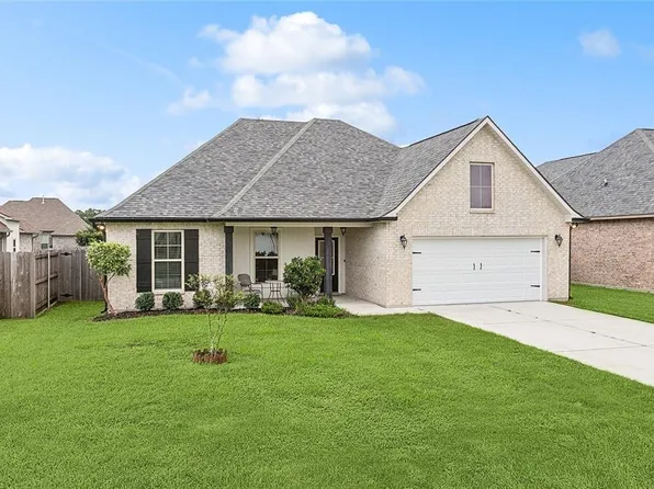 129 Summer Cypress Ln, Belle Chasse, LA 70037