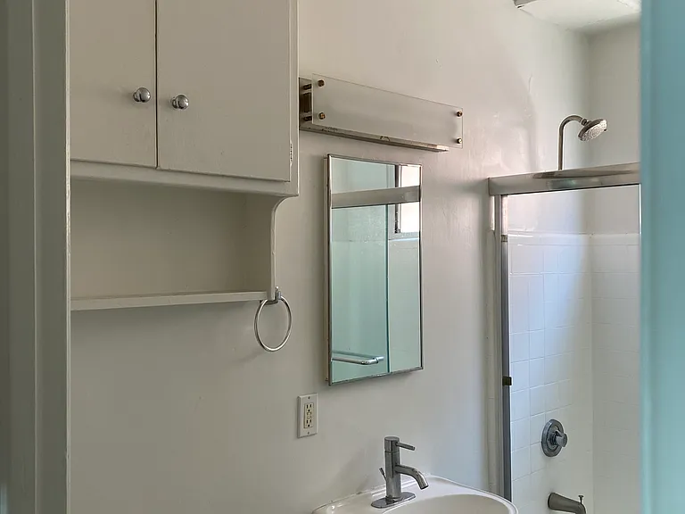 1507 Federal Ave #10 — Photo 3