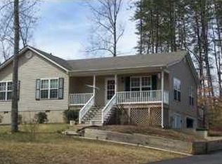 26 Hatchechubee Rd, Palmyra, VA 22963