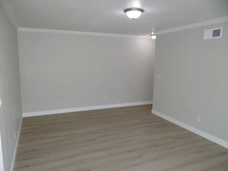 8642 Beverly Ln — Photo 22