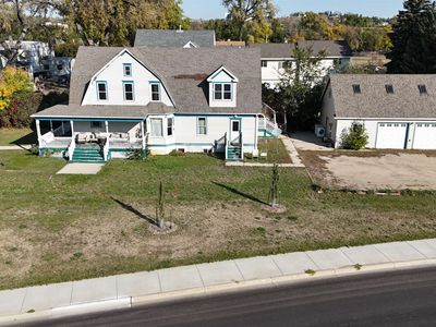 408 1st St NW, Minot, ND, 58703