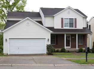 5212 Oldshire Rd, Louisville, KY 40229