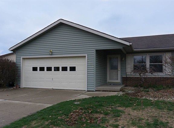 2nd image of 1308 Windmill Dr
