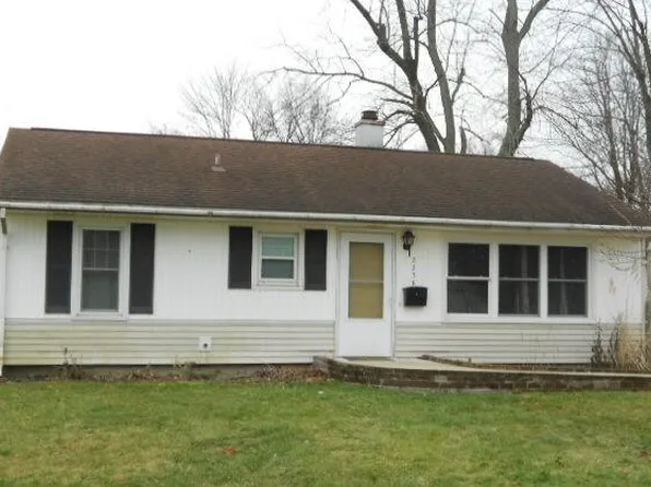 2236 Southern Ave, Kalamazoo, MI 49001