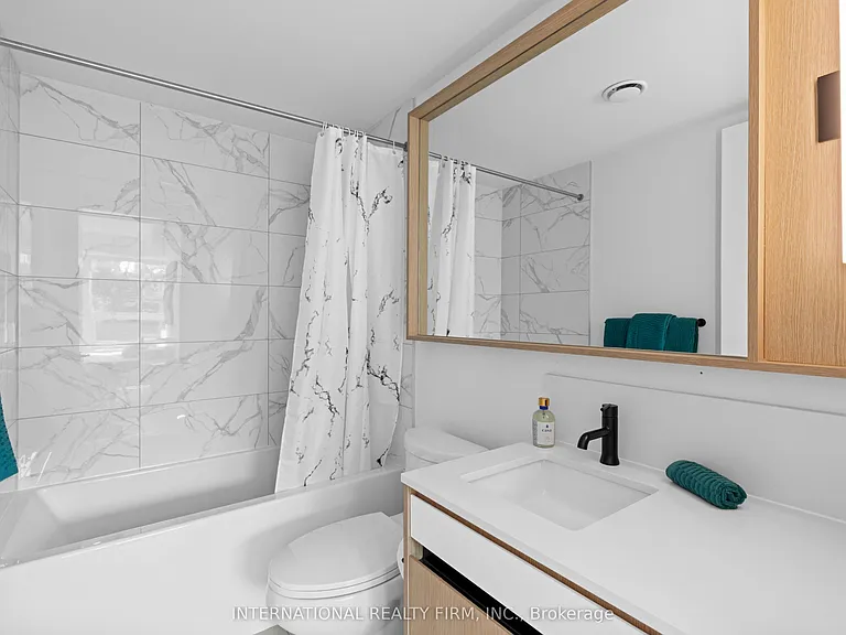 5 Lakeview Ave #409 — Photo 15