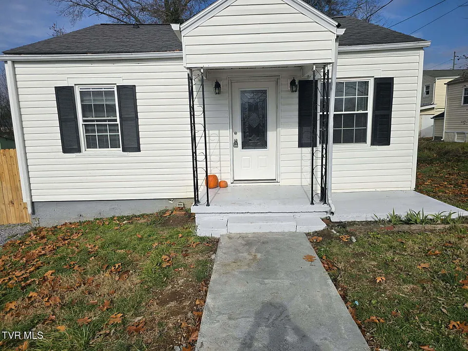 11 Birch St