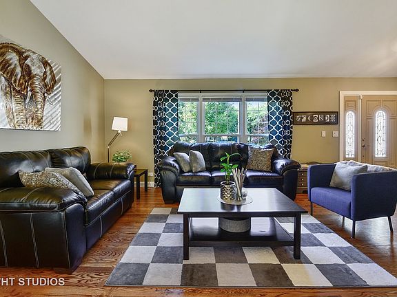 3rd image of 344 W Bristol Ct