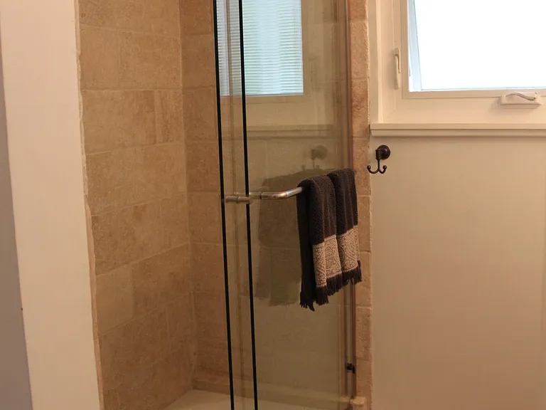 1207 Devon Ln — Photo 15