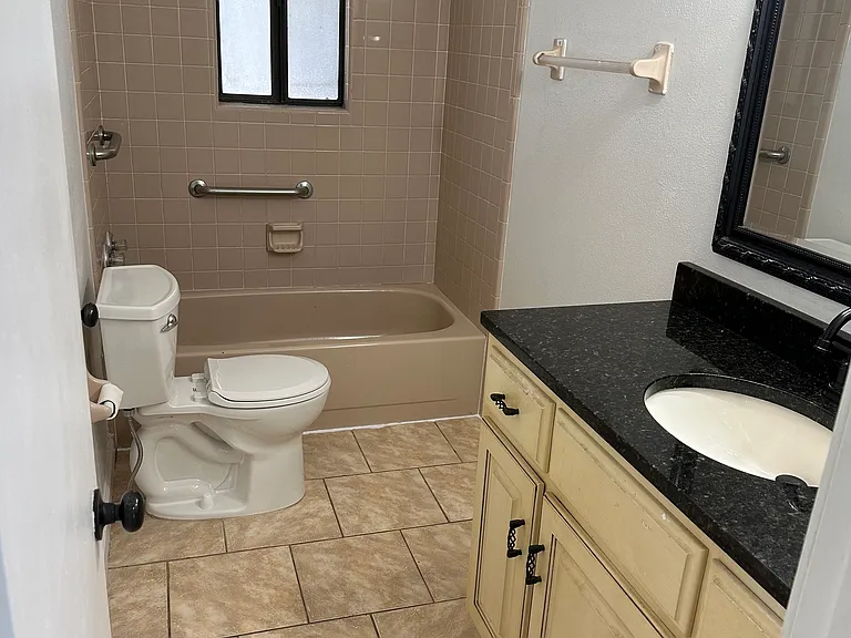 2801 Pine Ridge Dr — Photo 5