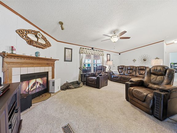 4th image of 407 Gaywood Ln