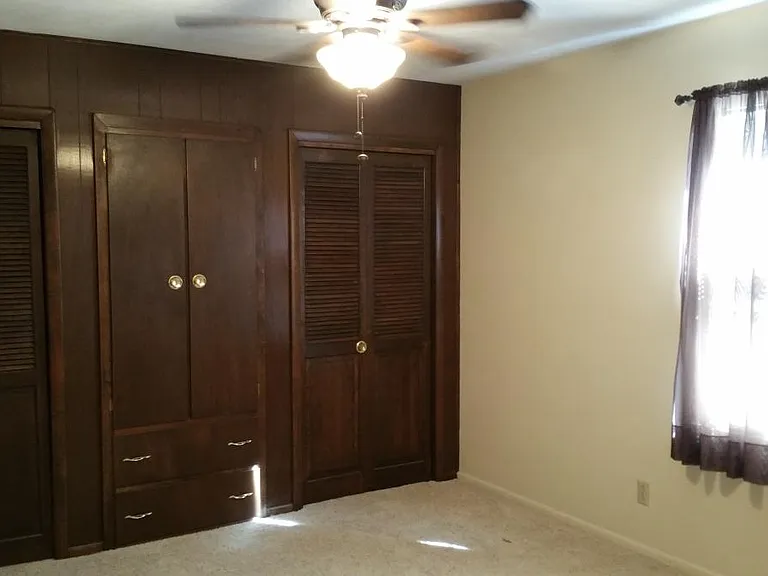 1433 W Hamilton St — Photo 8