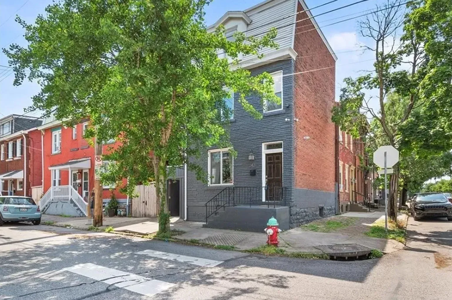 42 S 19th St photo 1