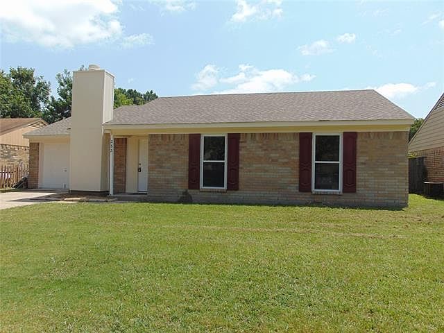 1st image of 232 N Nachita Dr