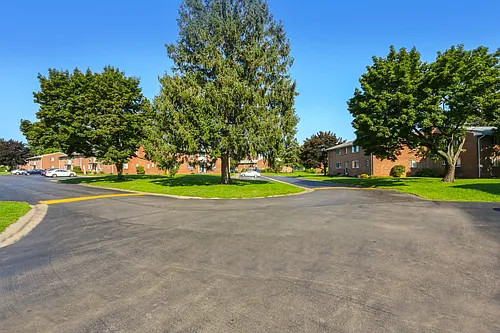 Portland Manor Photo 1