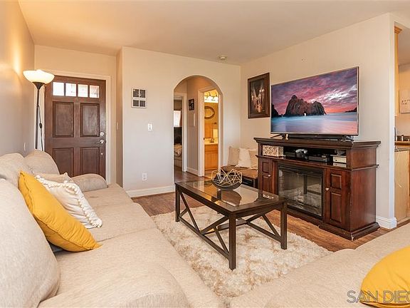 3rd image of 695 Sea Vale St APT 4G